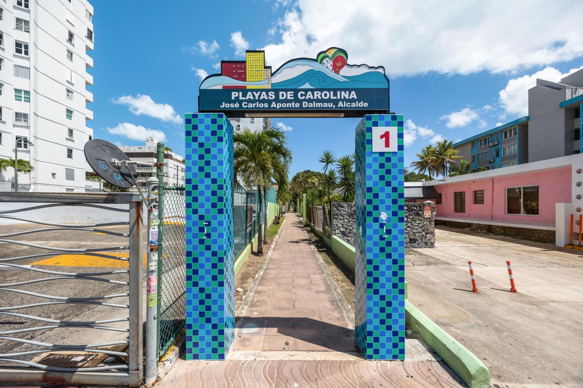 Borinquen Beach Inn San Juan Buitenkant foto